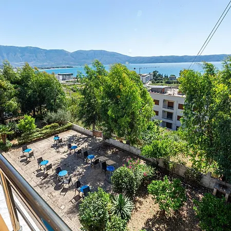 Lejlighed Radhima Sea View 1br 8 - Kitchen, Parking & Balcony Vlorë